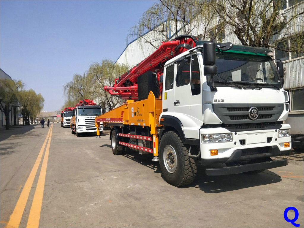 天泵，小型泵車(chē)，小型混凝土泵車(chē)