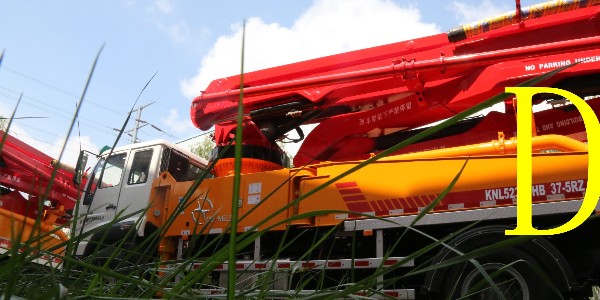 在使用混凝土輸送泵前如何對現場進行一個簡單的布置？