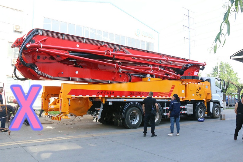 青島小型混凝土泵車價(jià)格